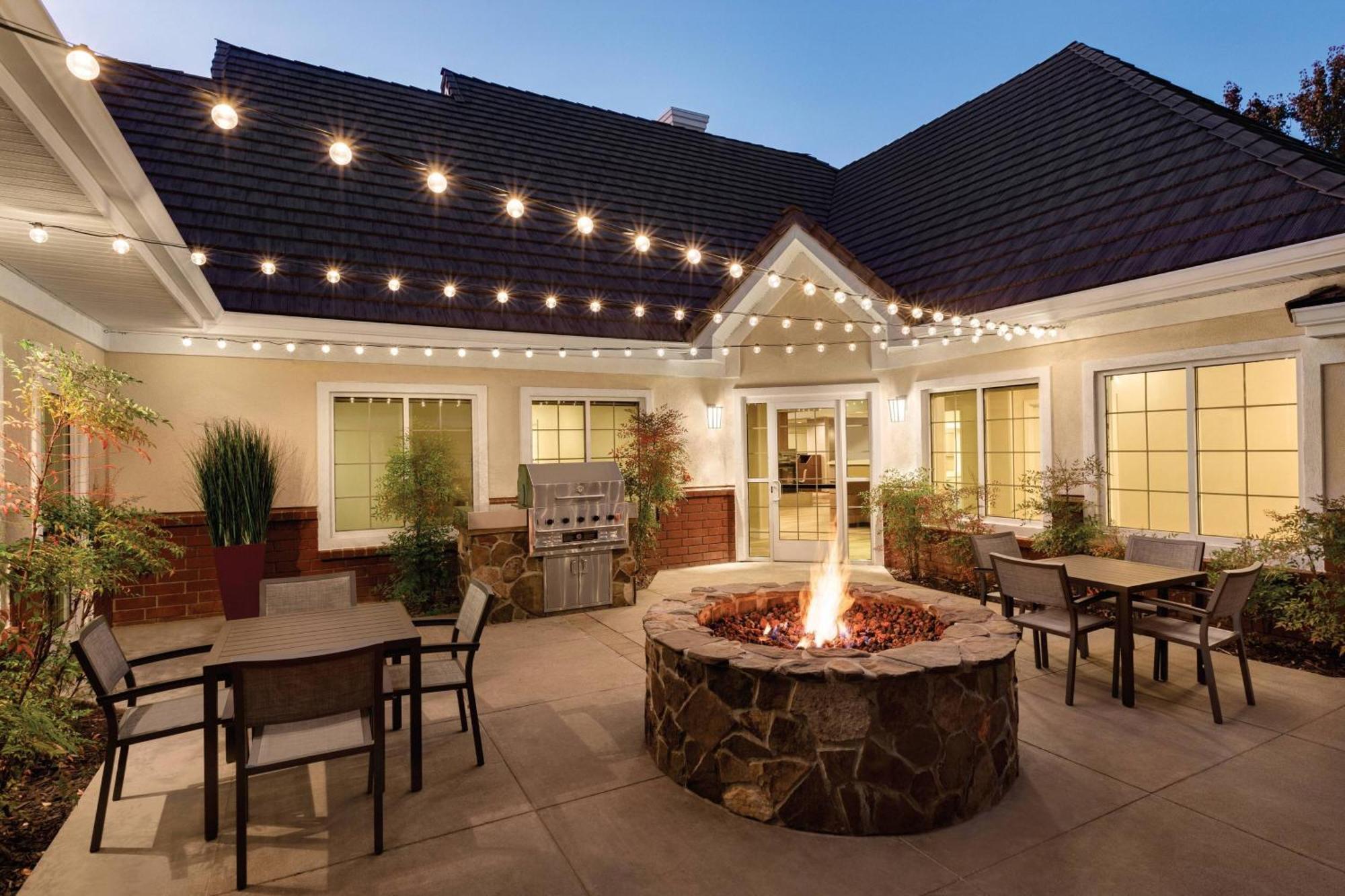 Residence Inn Sacramento Folsom Bagian luar foto